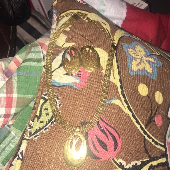 Vintage Earrings and Necklace Set - Picture 1 of 4